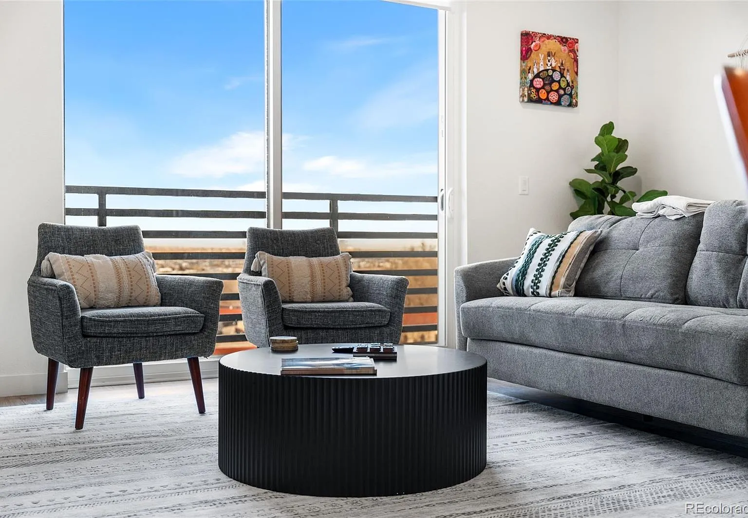 1 bed, 1.0 bath, 751 sqft, $1,895 — Photo 1