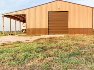 5211 County Road 208, Danbury, TX 77534