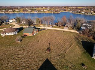 16-160 Stonehedge Dr, Lanark, IL 61046
