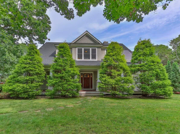 15 Black Watch Way, Mashpee, MA 02649