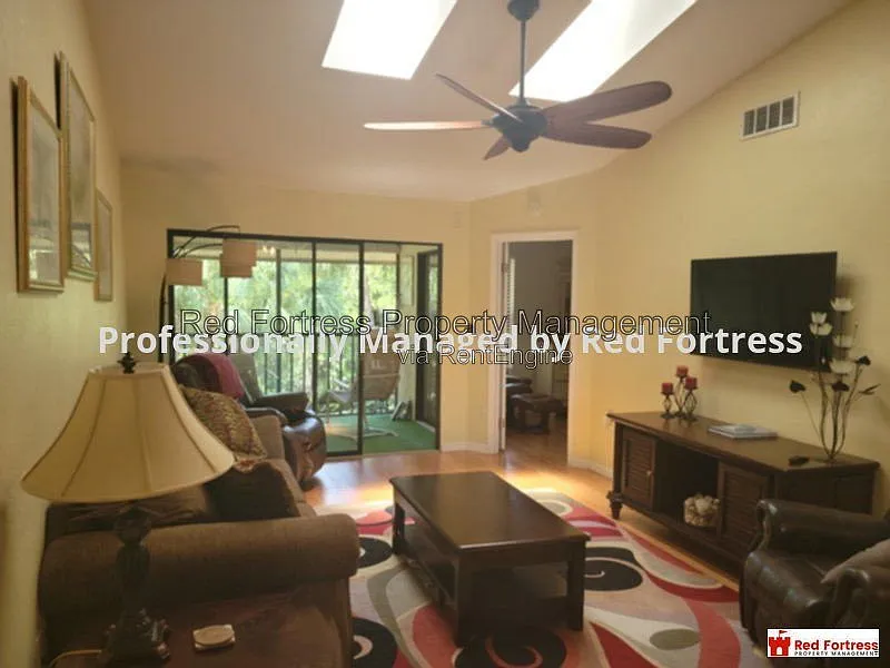 2 bed, 2.0 bath, 909 sqft, $1,700 — Photo 2