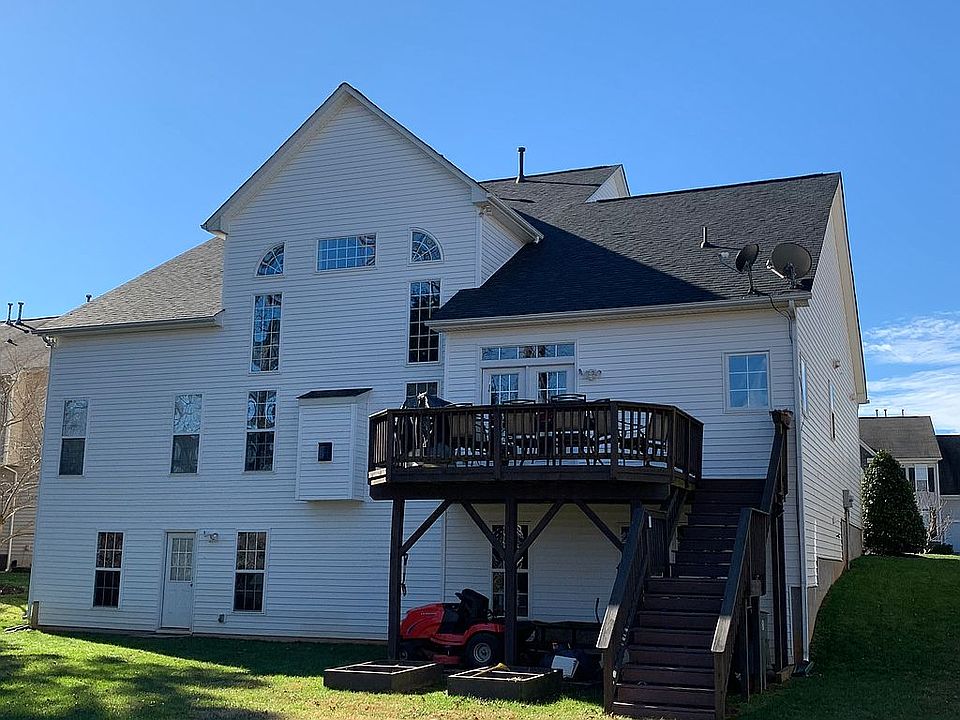 2nd image of 129 Pecan Hills Dr