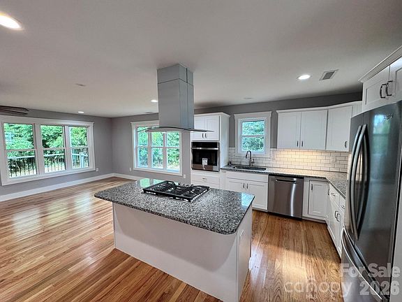 5th image of 269 Virginia Ave