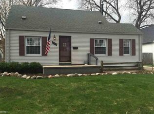 22100 Stephens St, Saint Clair Shores, MI 48080