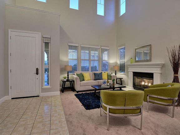 5th image of 18155 Carriage Dr