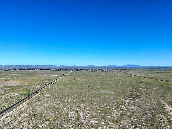 3rd image of 18311 State Highway 90
