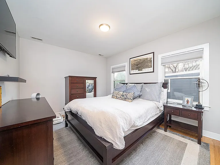 29 Ravine Ave #2 — Photo 18