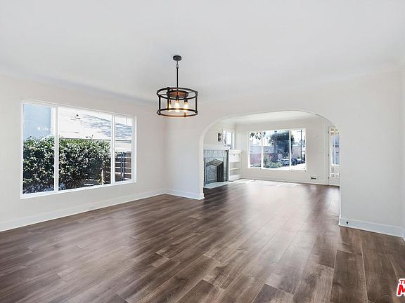 5th image of 3869 W 54th St