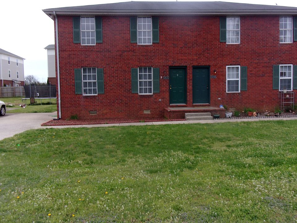 1st image of 1686 Classic View Dr