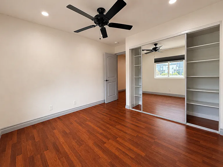 NoHo Liv Apartments — Photo 17