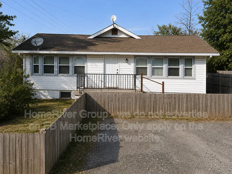4106 NE 45th Ter #B — Photo 6