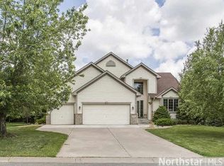 11104 Blazingstar Ct, Champlin, MN 55316