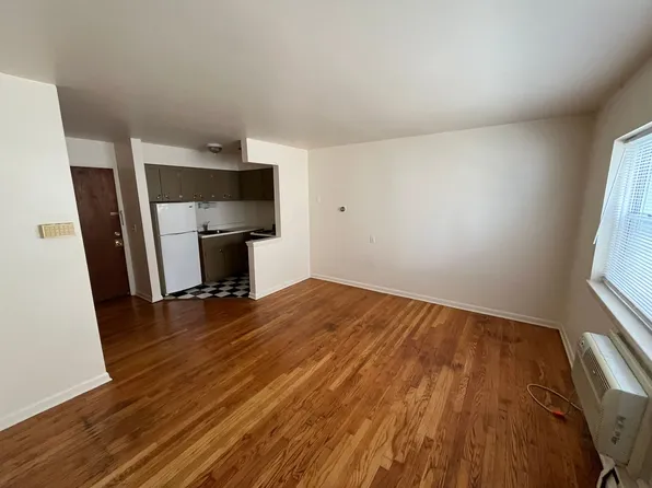 1579 Farwell, 1579 N Farwell Ave APT 102, Milwaukee, WI 53202