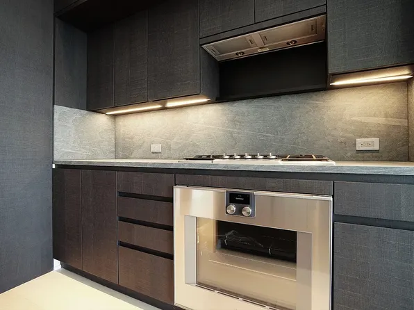 130 William Street image 10 of 68