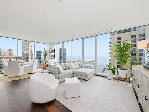 3rd image of 363 E Wacker Dr #2708