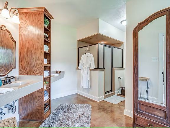 29th image of this home