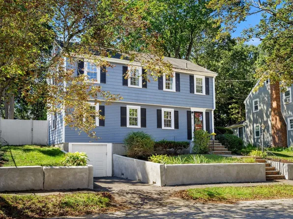 27 Glendale Rd, Milton, MA 02186