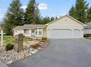 21881 N Molly Ln, Rathdrum, ID 83858
