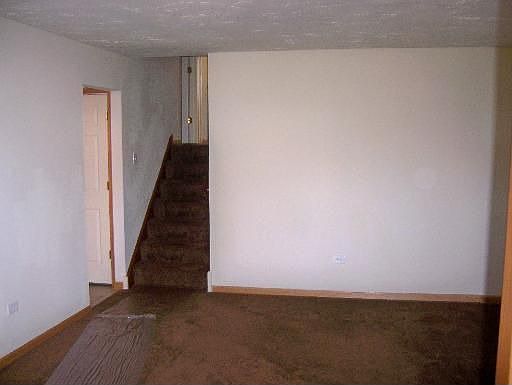 5th image of 18019 Edwards Ave