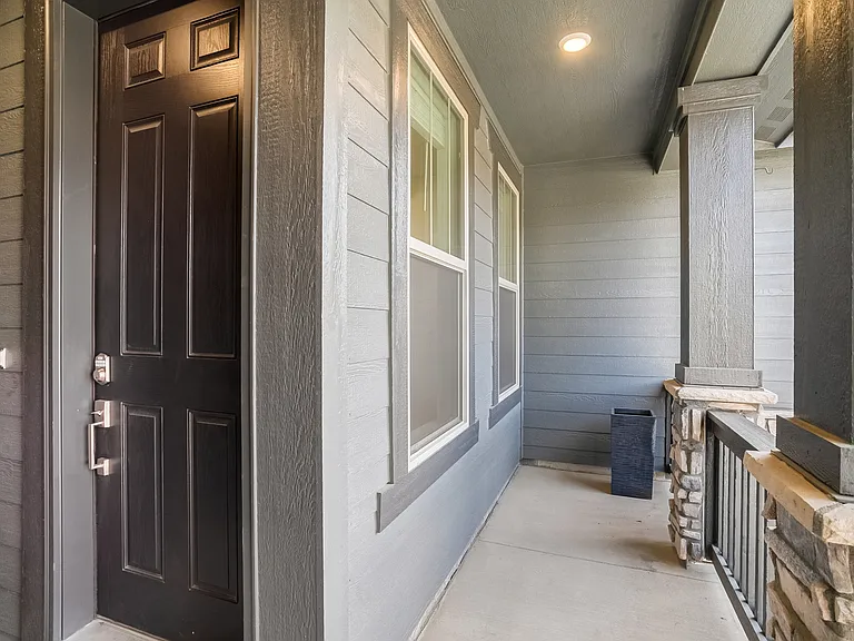 15402 W Dequesne Ave — Photo 5