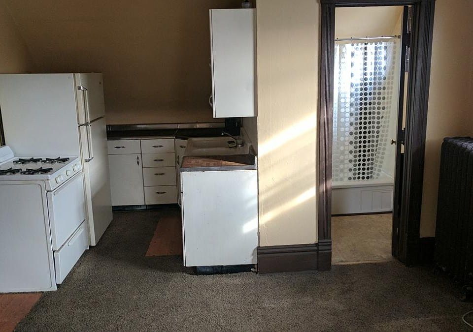 2nd image of 2318 Pierce St APT 5
