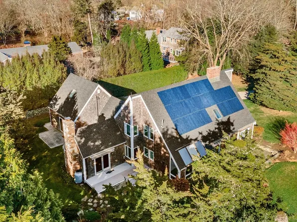 103 Howland Rd, Westport, MA 02790