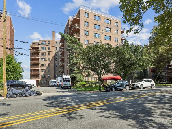 8800 Blvd East image 22 of 23