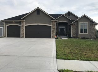 8004 SW 28th Cir, Topeka, KS 66614