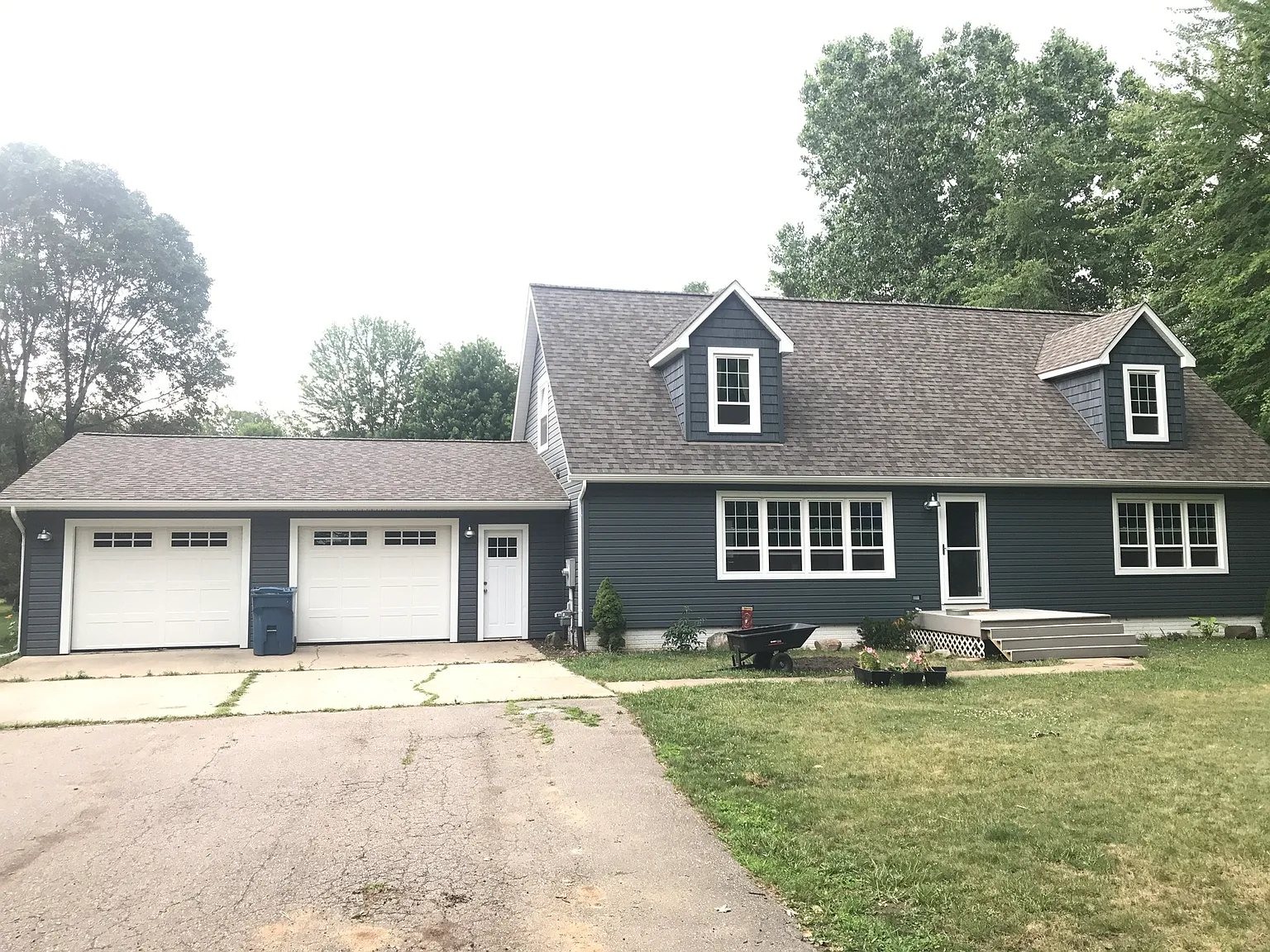11777 Highland Dr photo 1