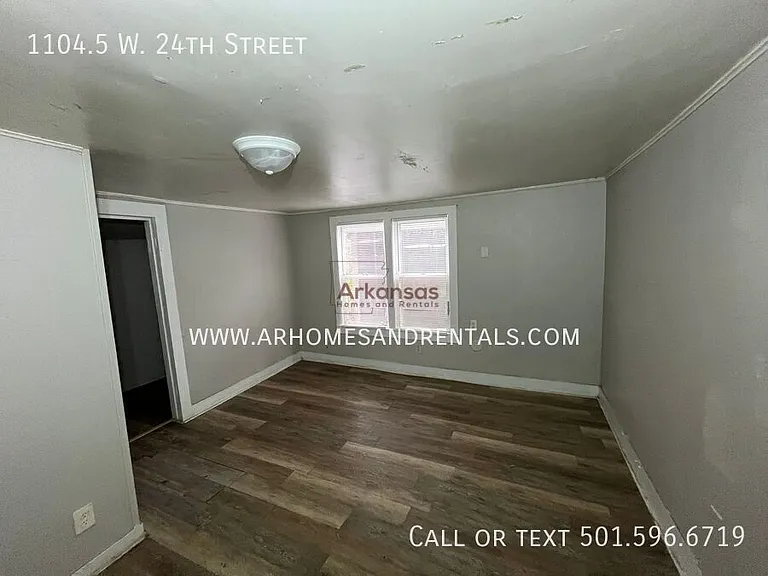 1104.5 W 24th St — Photo 6