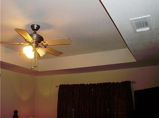 3rd image of 2312 Broadmoor Dr