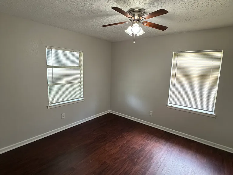 12136 Bellafonte Dr — Photo 6