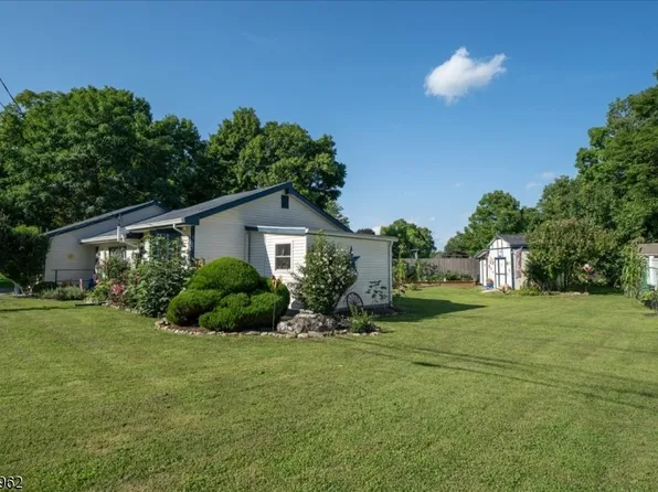 45 Kennedy Ave, Ogdensburg Boro, NJ 07439