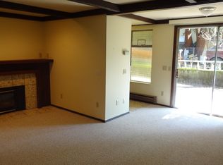 10739 Sand Point Way NE UNIT B, Seattle, WA 98125