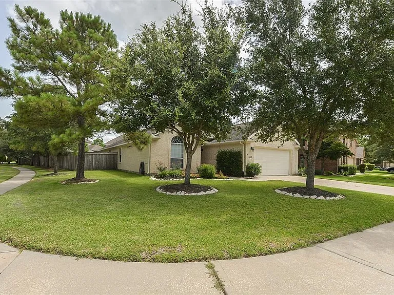 24822 Diamond Run Ct — Photo 6