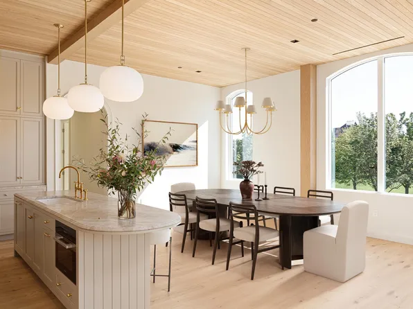 111 E State St Unit Penthouse B, Traverse City, MI 49684