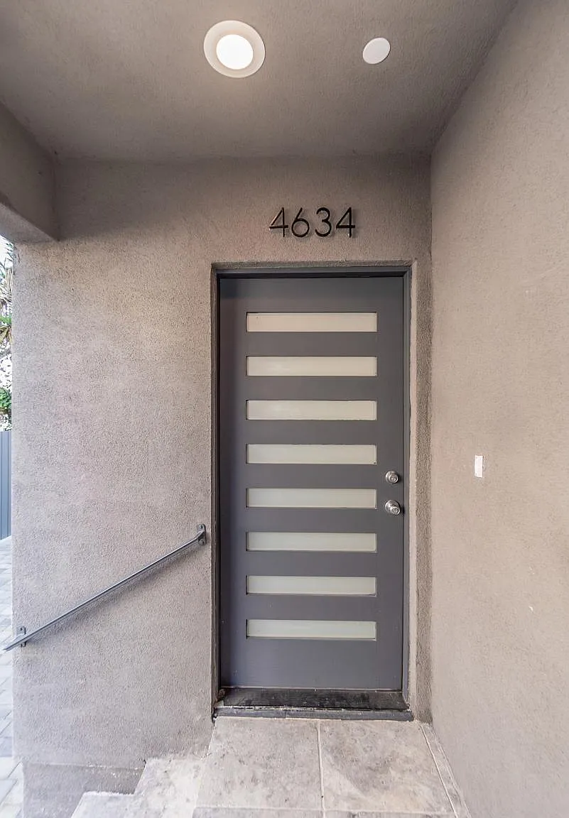 4630 Saint Elmo Drive, Unit 4634 — Photo 4