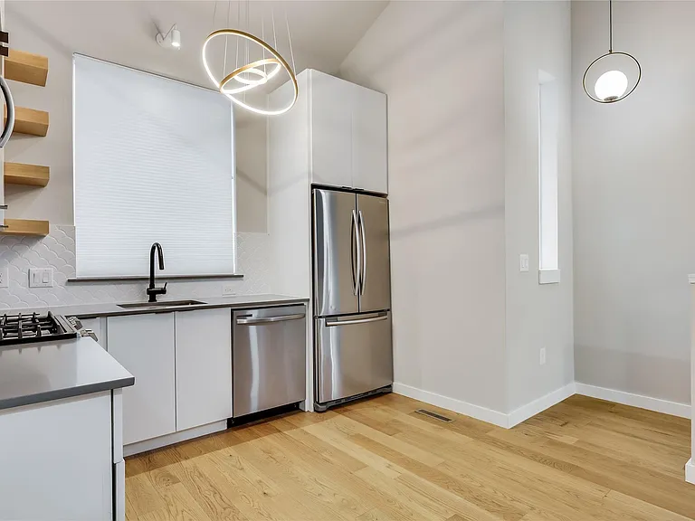 913 Duncan Ln #203 — Photo 11