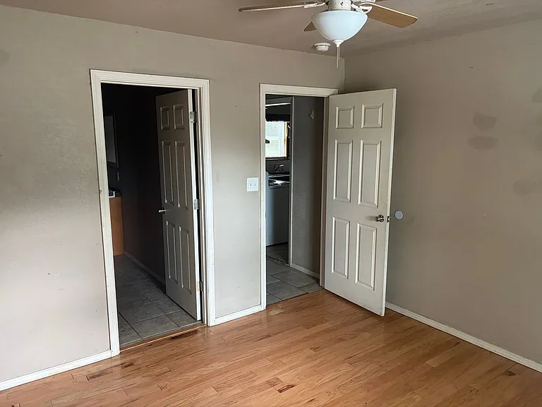 1005 S North St — Photo 11