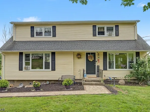 55 Davis Rd, Frankford Twp., NJ 07826