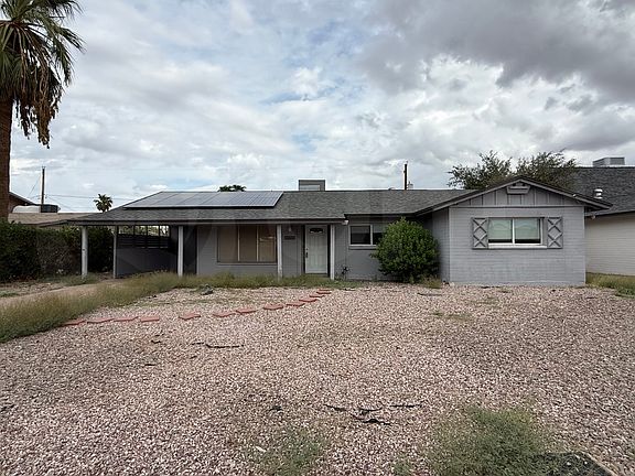 3rd image of 140 E Riviera Dr