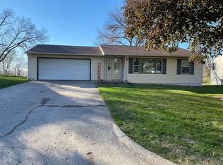 213 S 12th St, Guthrie Center, IA 50115