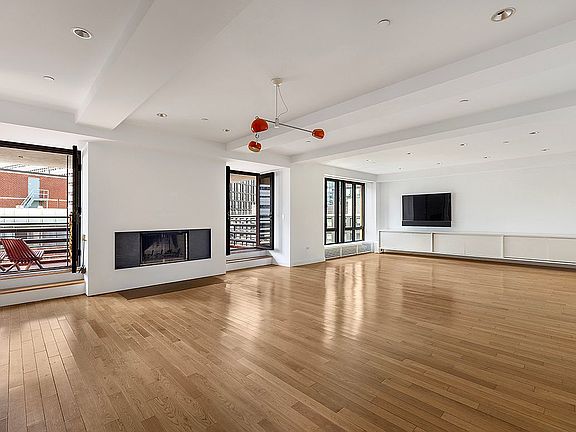 5th image of 92 Warren St APT 10
