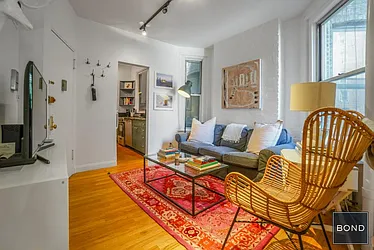 Rented by Bond New York