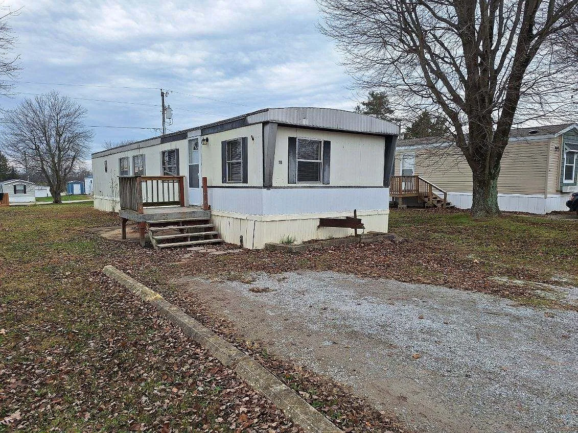 111 Redbud Ln #111 photo 1