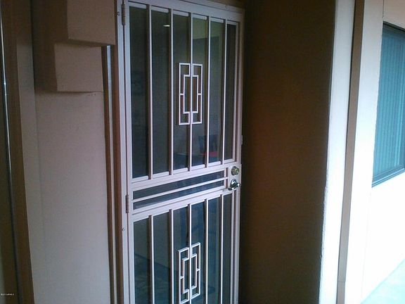 3rd image of 12212 N Paradise Village Pkwy S APT 348