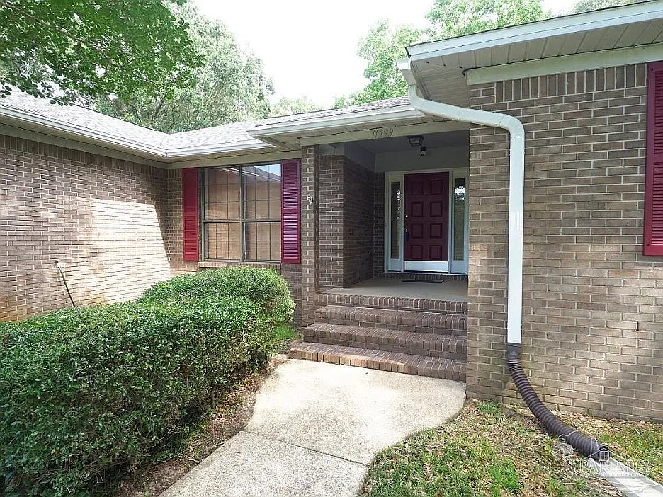 4 bed, 2895 sqft, $775 — Photo 1