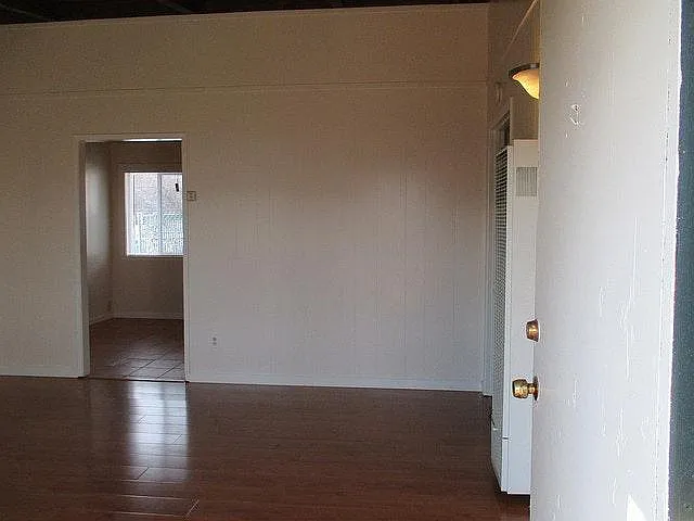 4455 Pacific St #4 — Photo 8