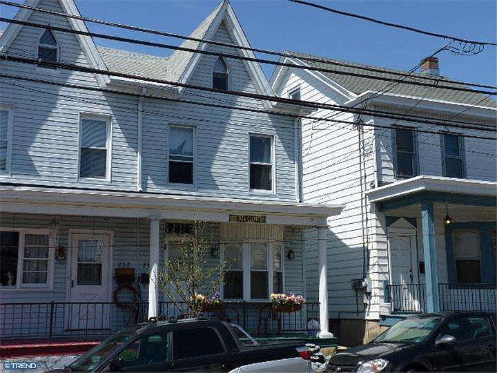 1st image of 230 S Liberty St