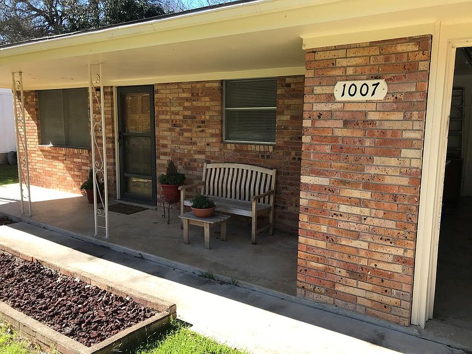 1st image of 1007 Nancy Beth Dr